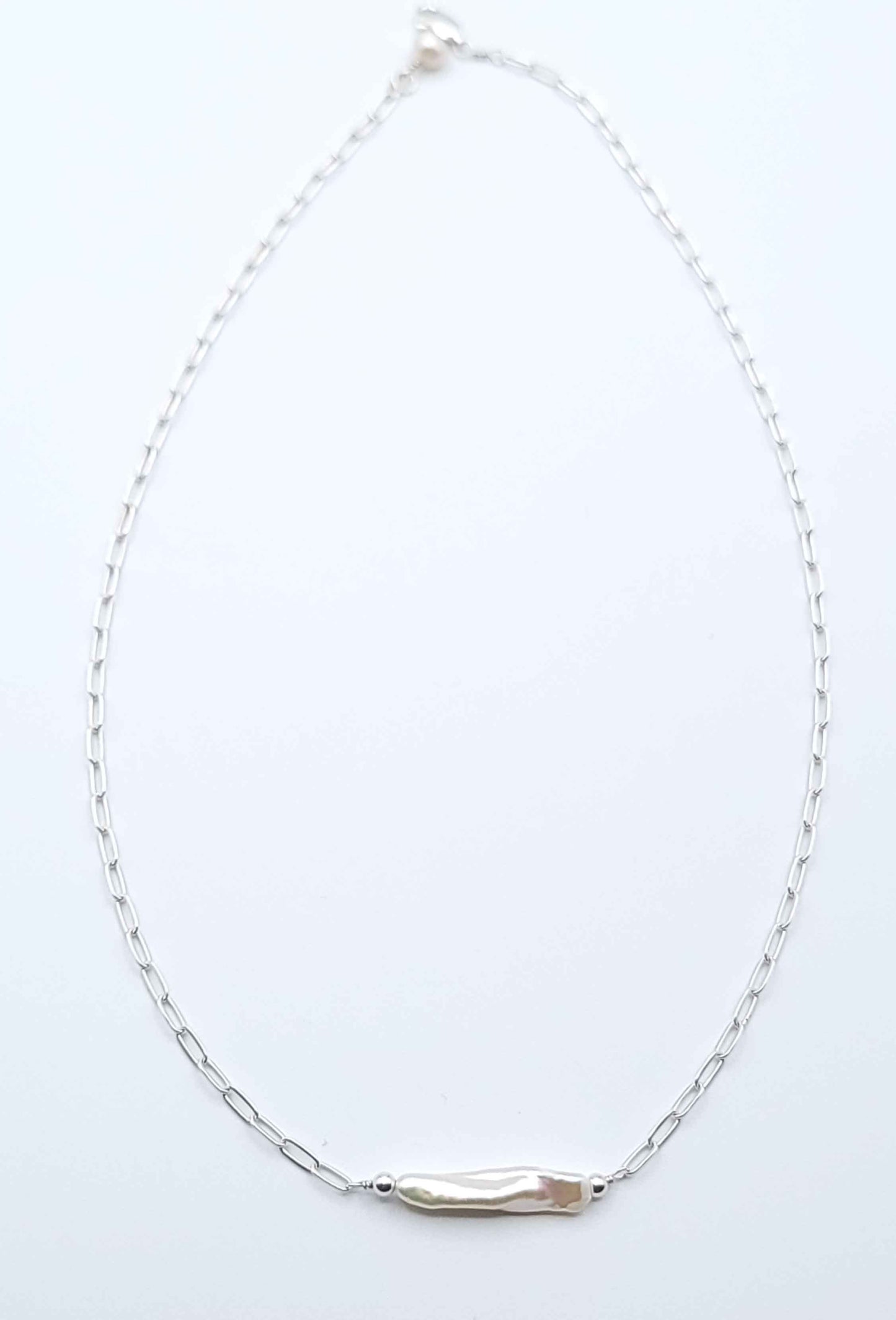 Signature Pearl Bar Necklace